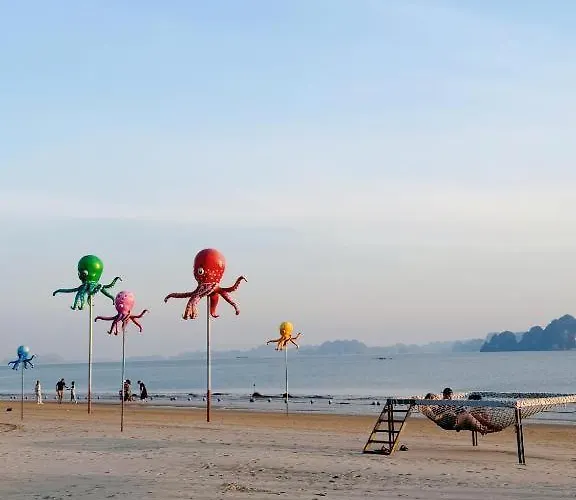 Ho Khach San Salimi Alacarte Bay Sea View Apartment Ha Long